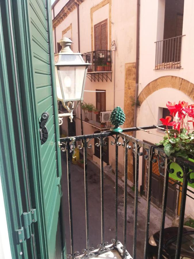 Casa Vacanza Sole Di Sicilia Палермо Екстериор снимка